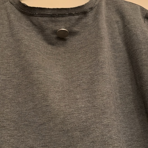 Beulah style grey short sleeves round neck  top Sz M/L - Picture 13 of 16